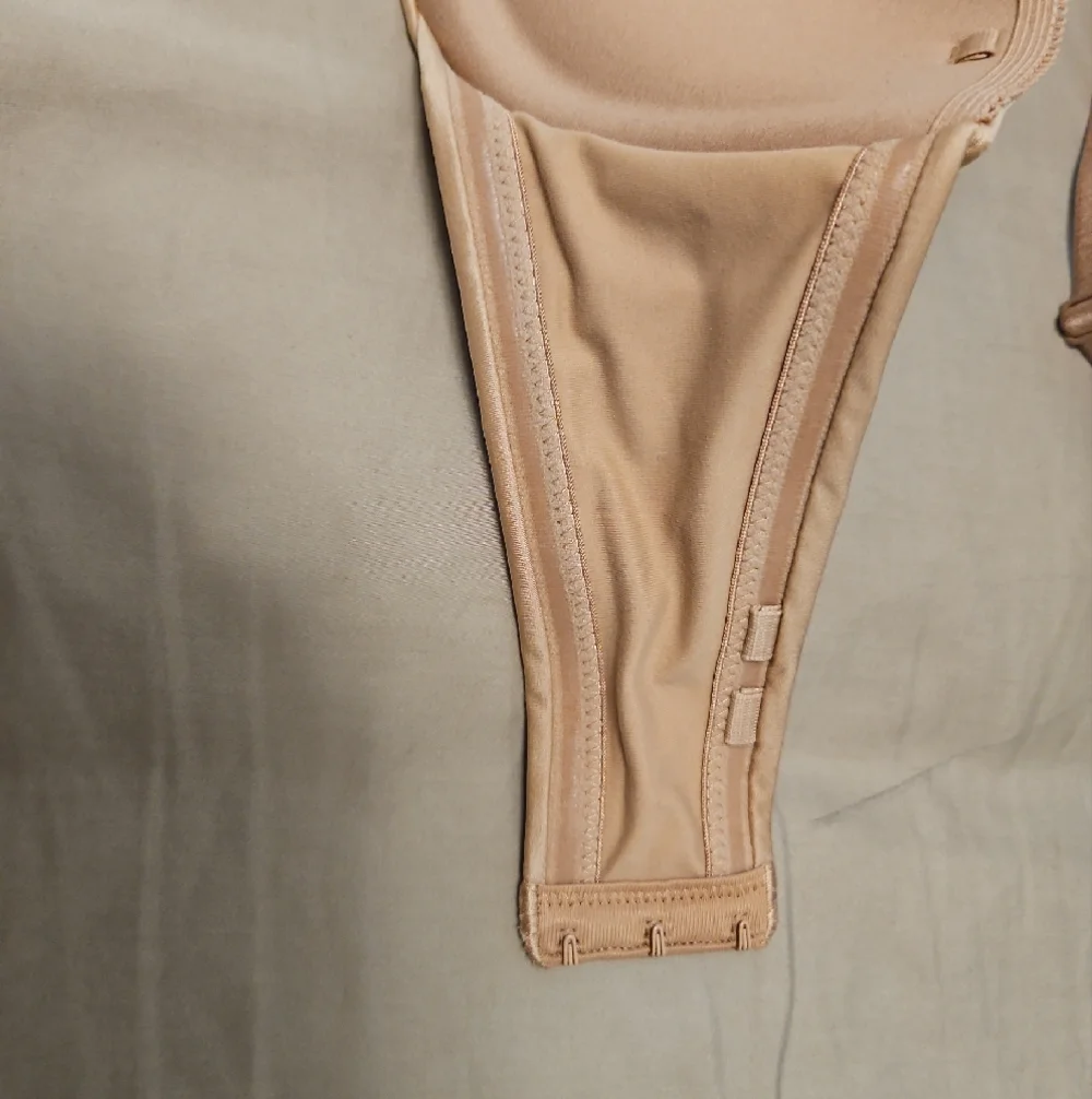 Ambrielle Nude Smooth Convertible Strapless Push Up Bra With Original Straps - Picture 4 of 6